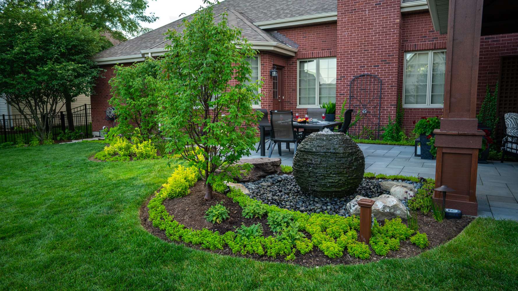How to Choose The Right Plants for Landscaping in Illinois