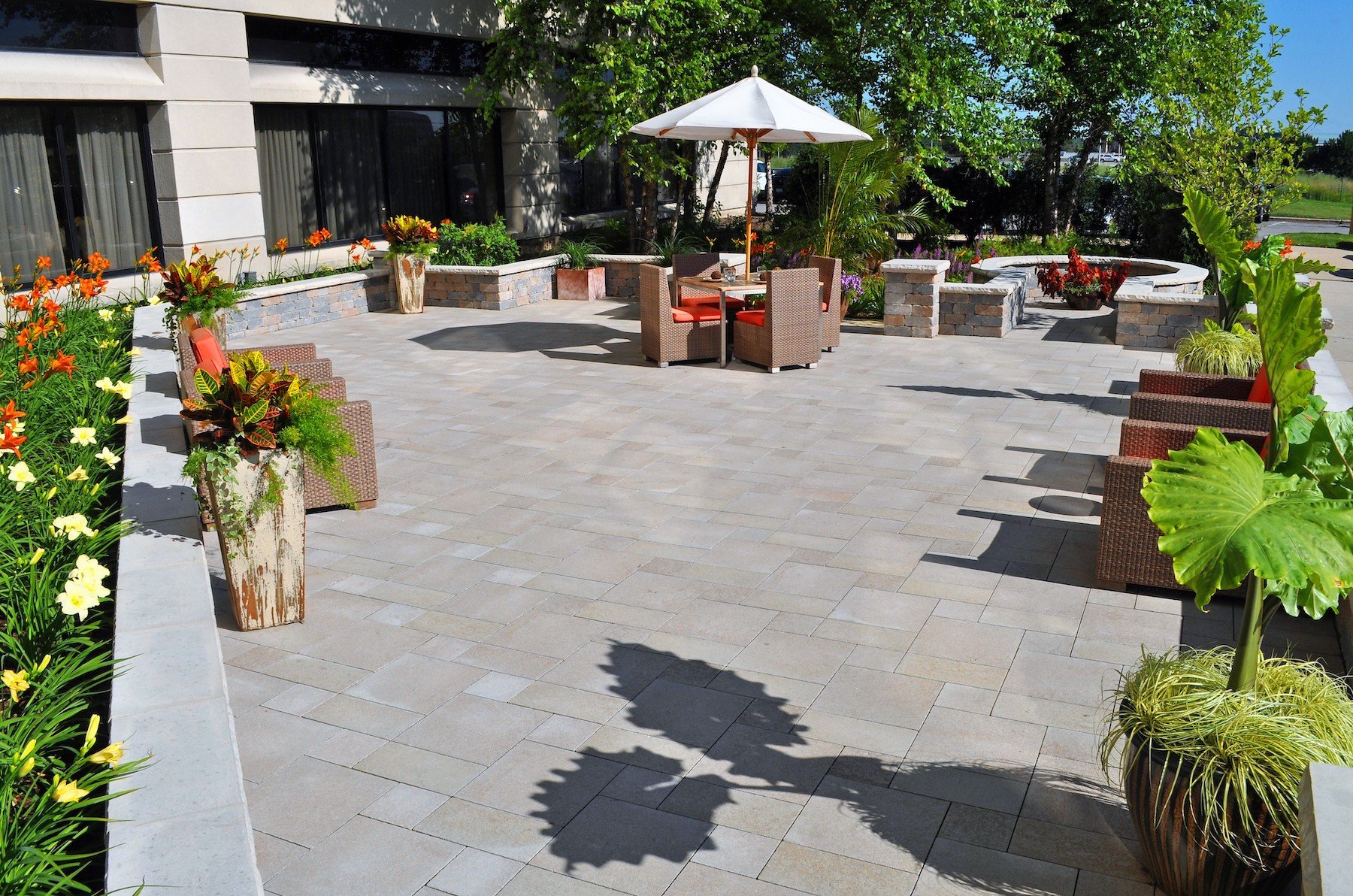 Questions To Ask Before Signing a Commercial Landscaping Contract